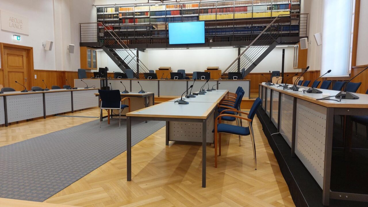 Foto zeigt einen Raum des Oberlandesgerichts in Koblenz